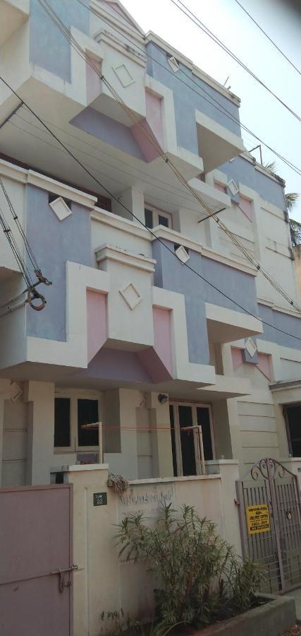 Amirtha Homes Tiruchirappalli Buitenkant foto